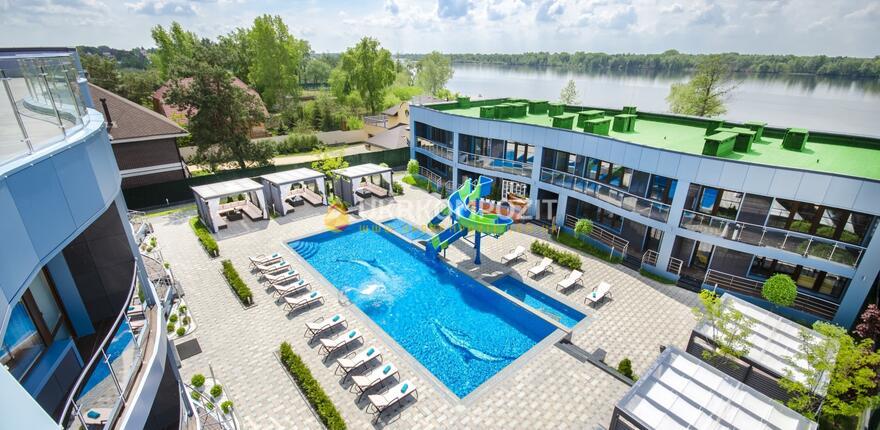 КЛУБНЫЙ КОМПЛЕКС «SKY RIVER»