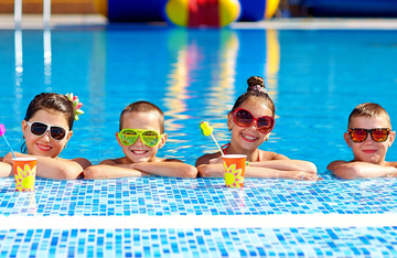 Поход в аквапарк с ребёнком: что нужно взять собой?  