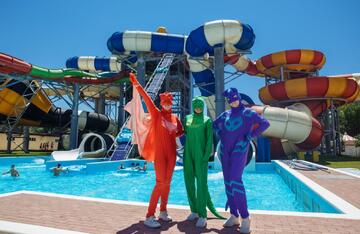 Роль анимации и шоу в аквапарках: как повысить вовлеченность посетителей