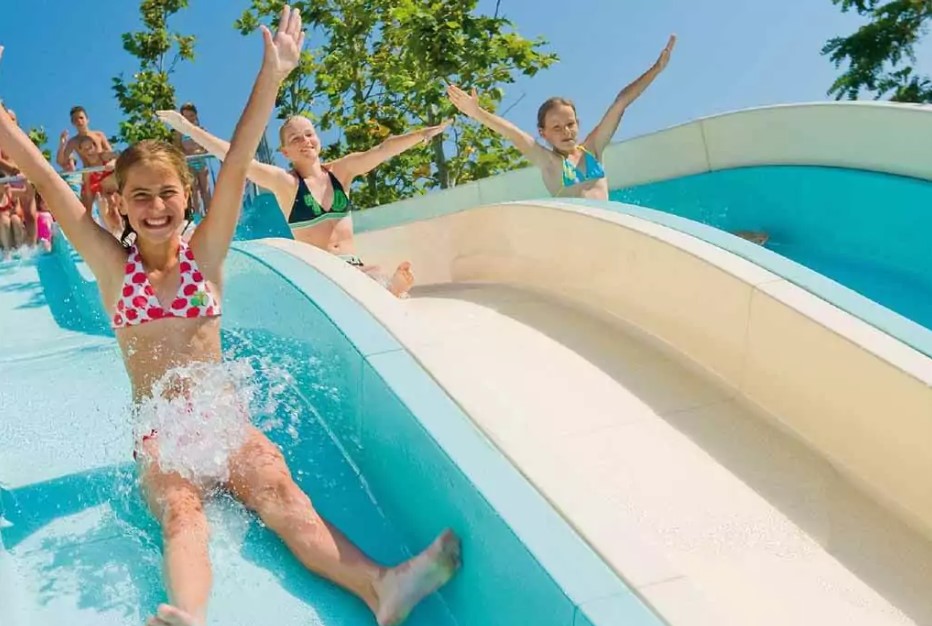 Топ-10 найпопулярніших водних атракціонів серед українців - фото 1