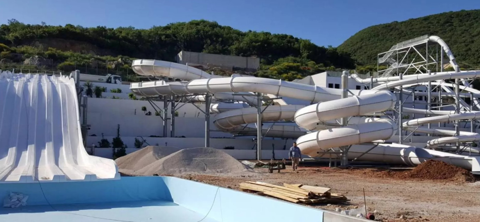 Технічне обслуговування водних гірок